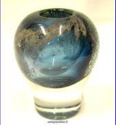 NUUTAJ�RVI,Vulcano sarjan taidelasi maljakko Design:Heikki Orvola,ei signeerattu,kork n. 13cm,1kpl,200�/kpl